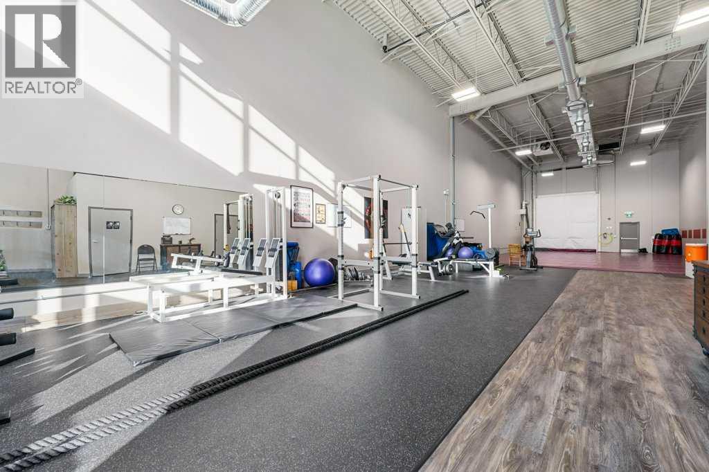 110 Commercial Drive - Photo 32