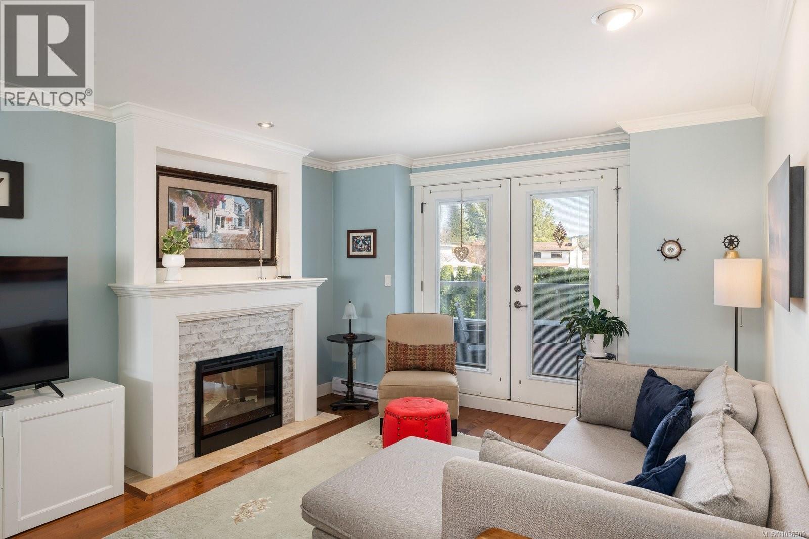 531 Heatherdale Lane, Saanich