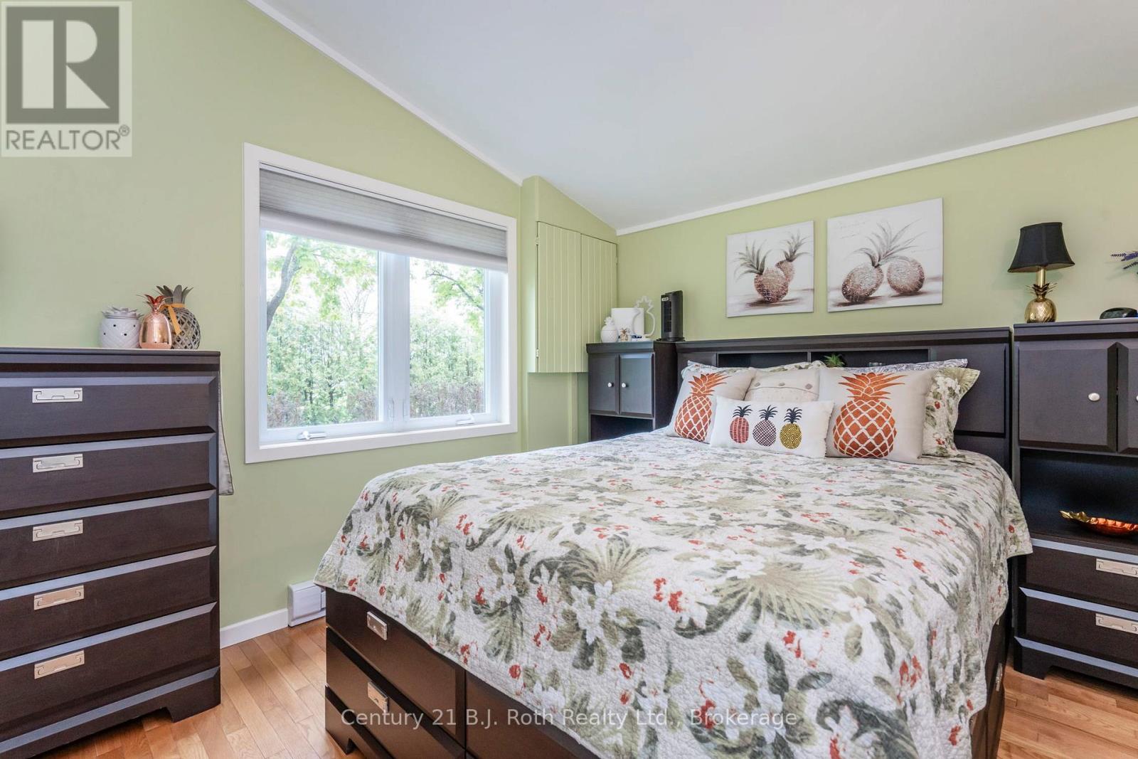 24 WILCOX ROAD - 20