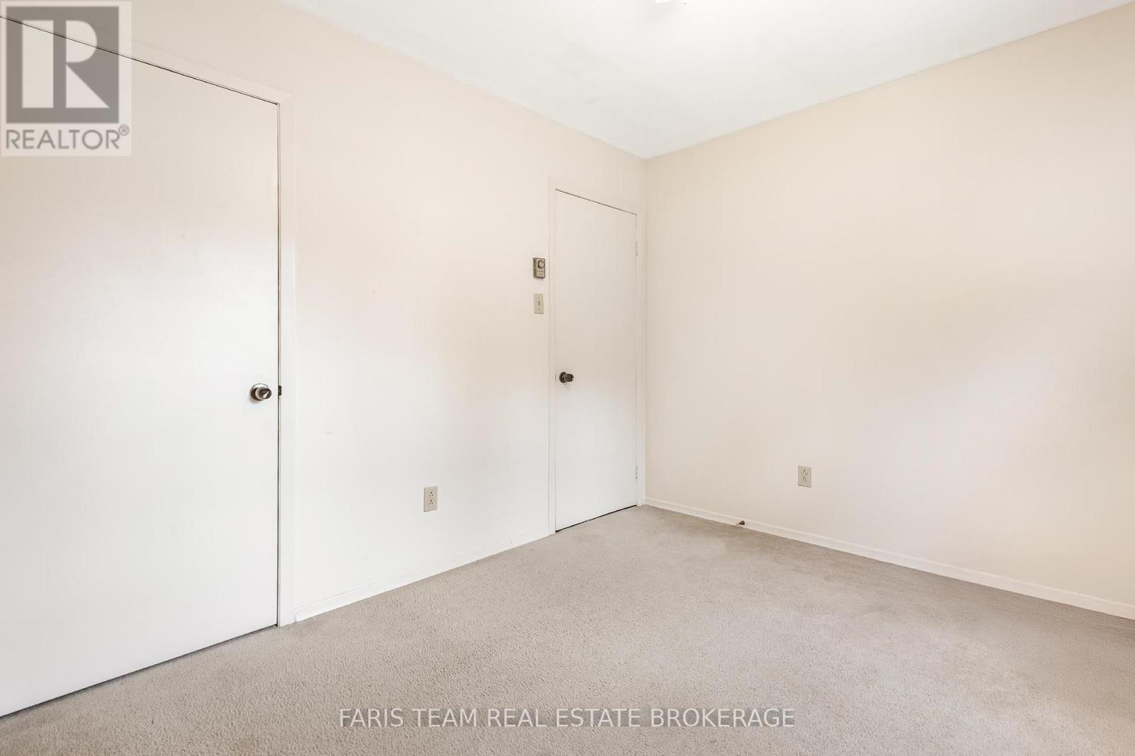 718 HENDERSON DRIVE - 29
