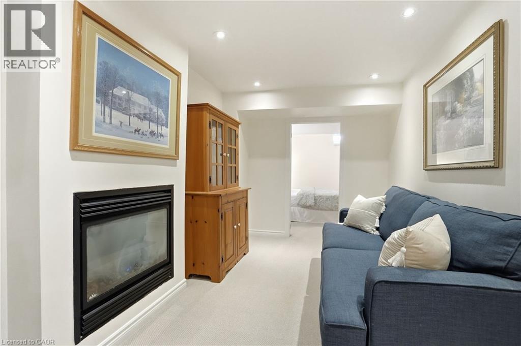 2456 PEBBLESTONE Court, Oakville, Ontario, L6M4C4 — Photo 50