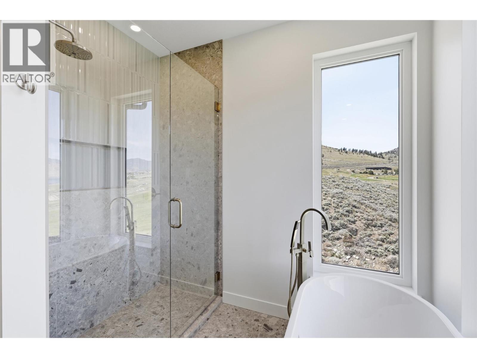 38 RUE CHEVAL NOIR Unit# 329, Kamloops