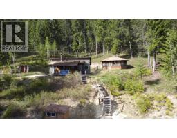 3033 Olive Road, Golden, BC V0A1H0 Photo 8