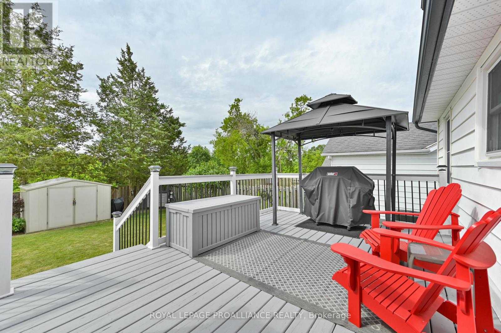 107 BAY DRIVE - 32