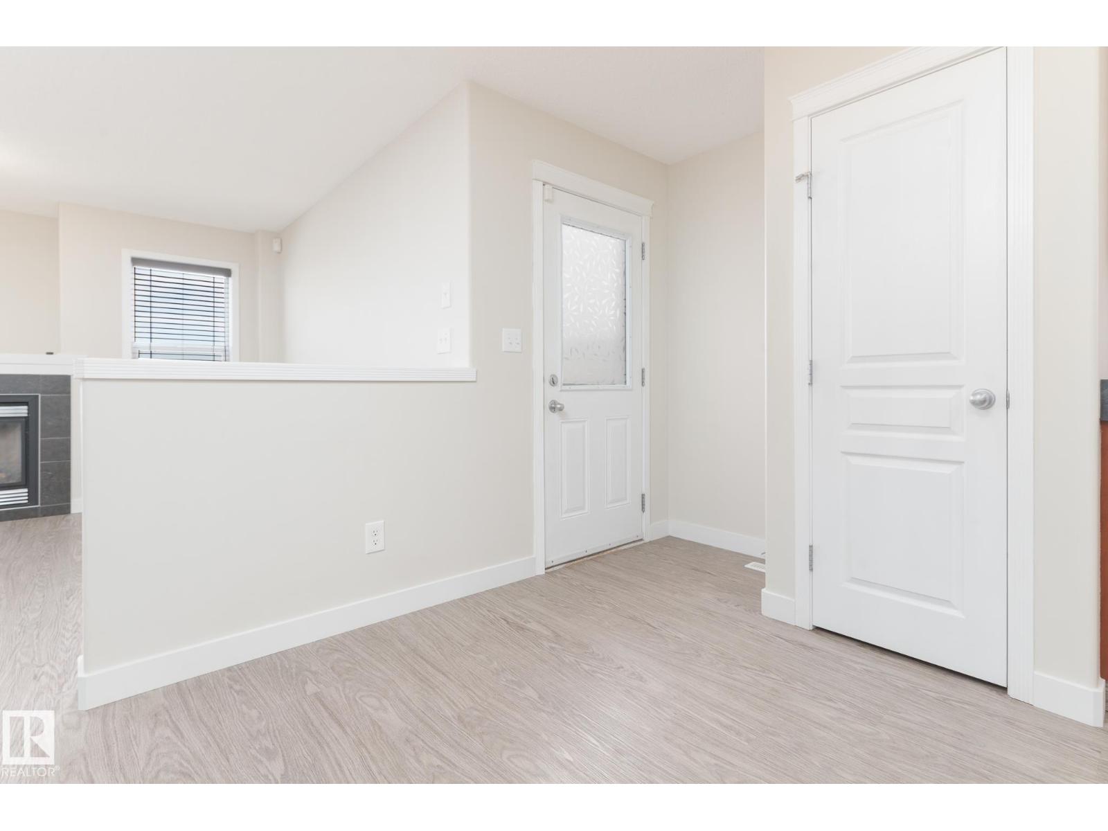 52 VIVIAN WY — photo 10