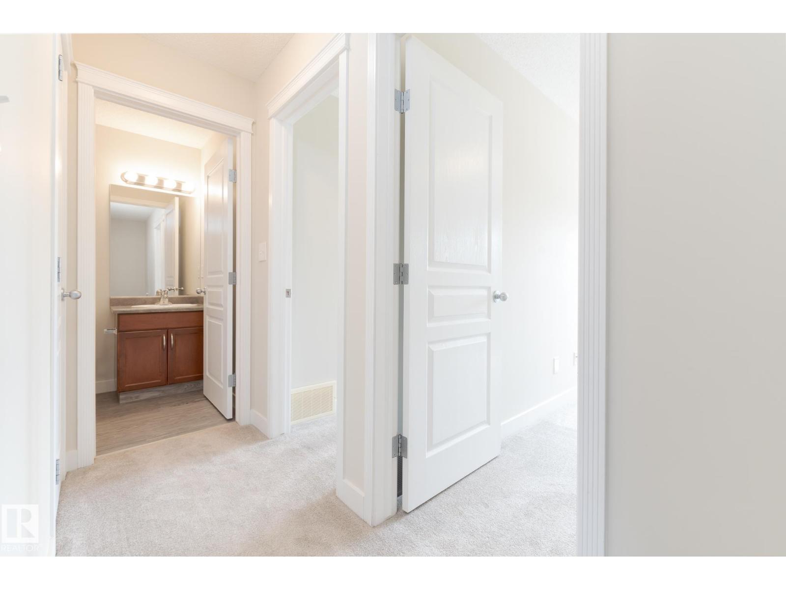 52 VIVIAN WY — photo 22