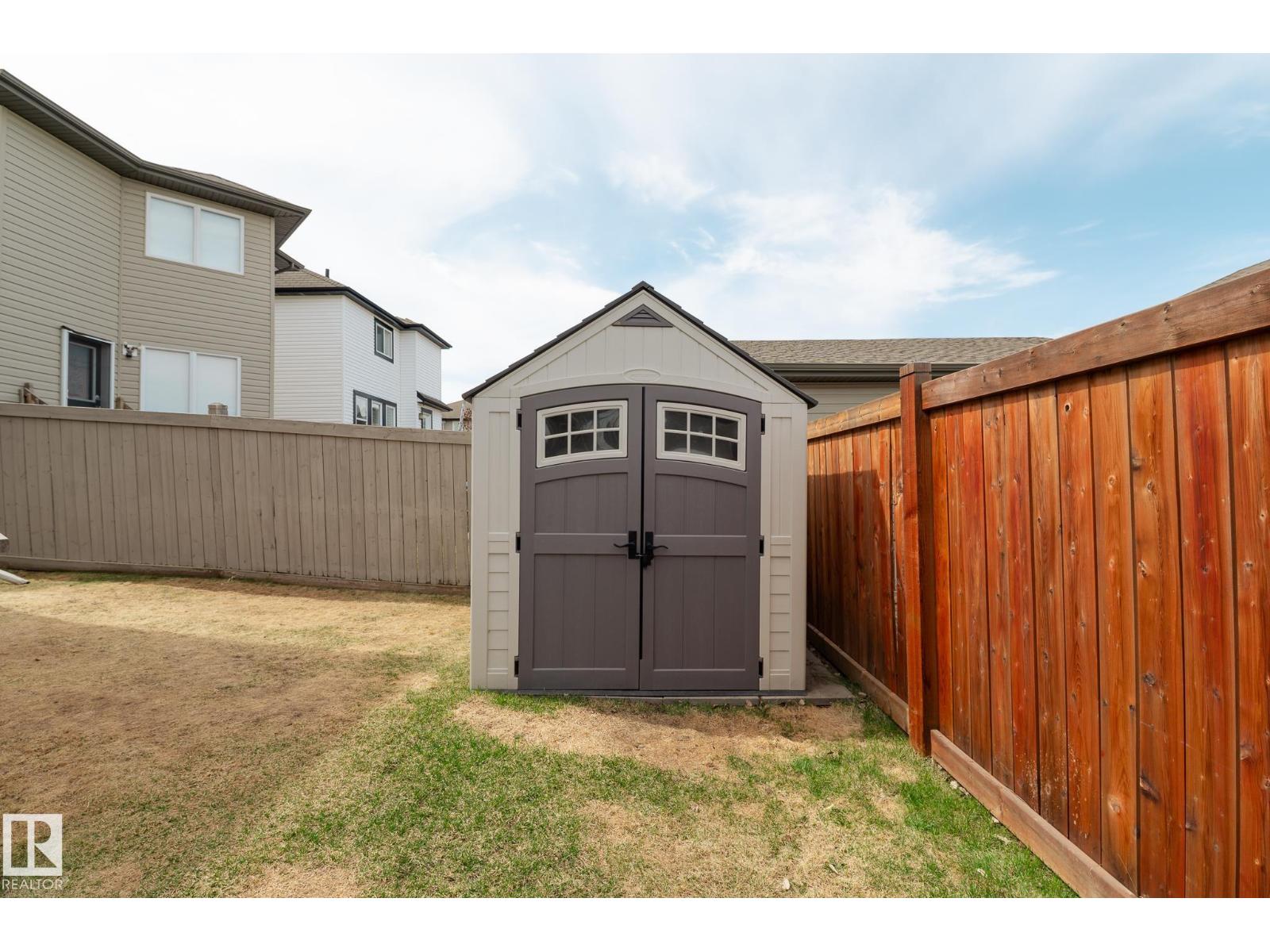 52 VIVIAN WY — photo 31