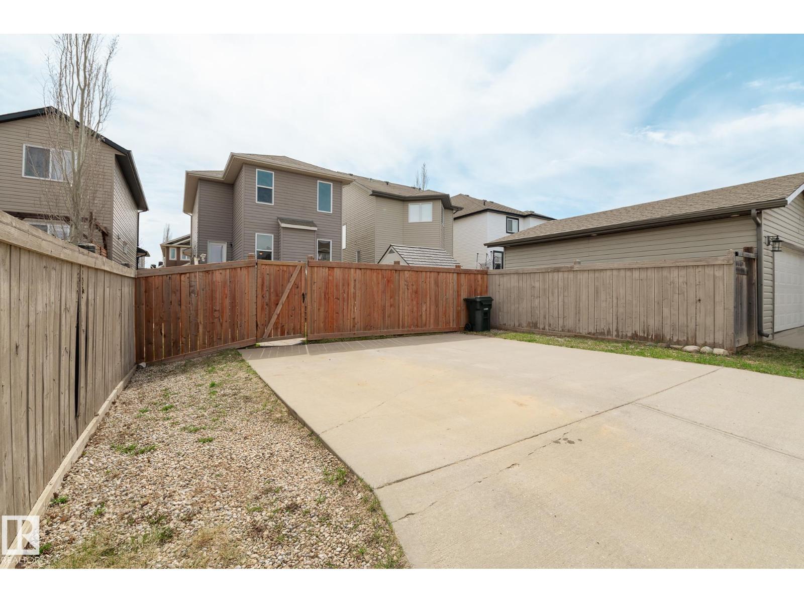 52 VIVIAN WY — photo 32