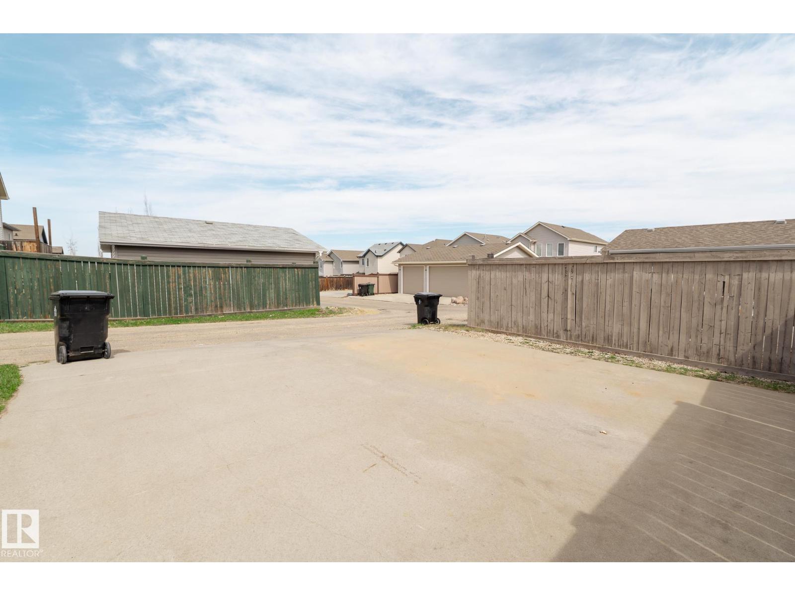 52 VIVIAN WY — photo 37