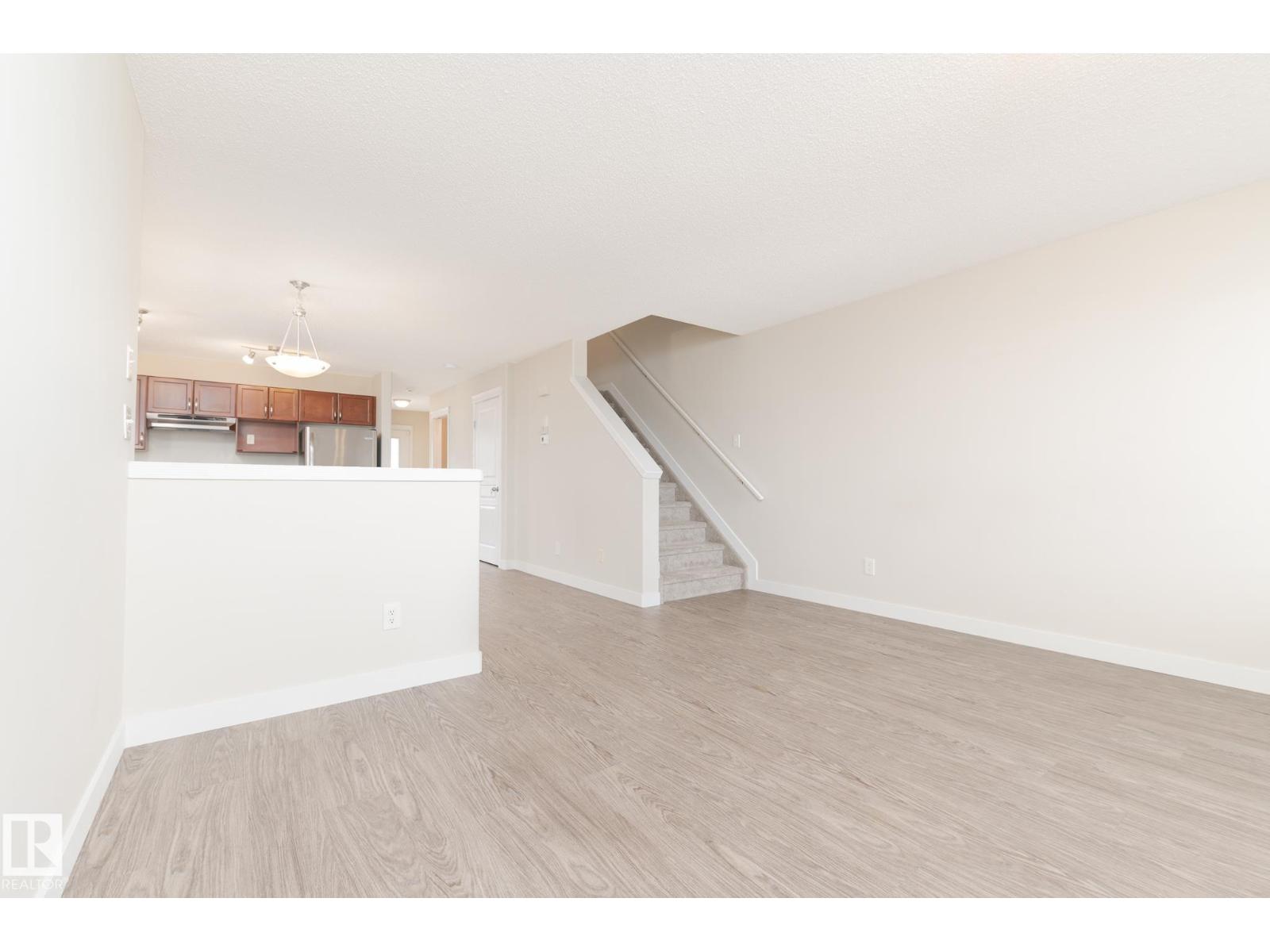 52 VIVIAN WY - photo 5
