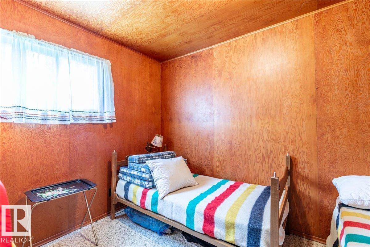 60 Beach Ave - 25