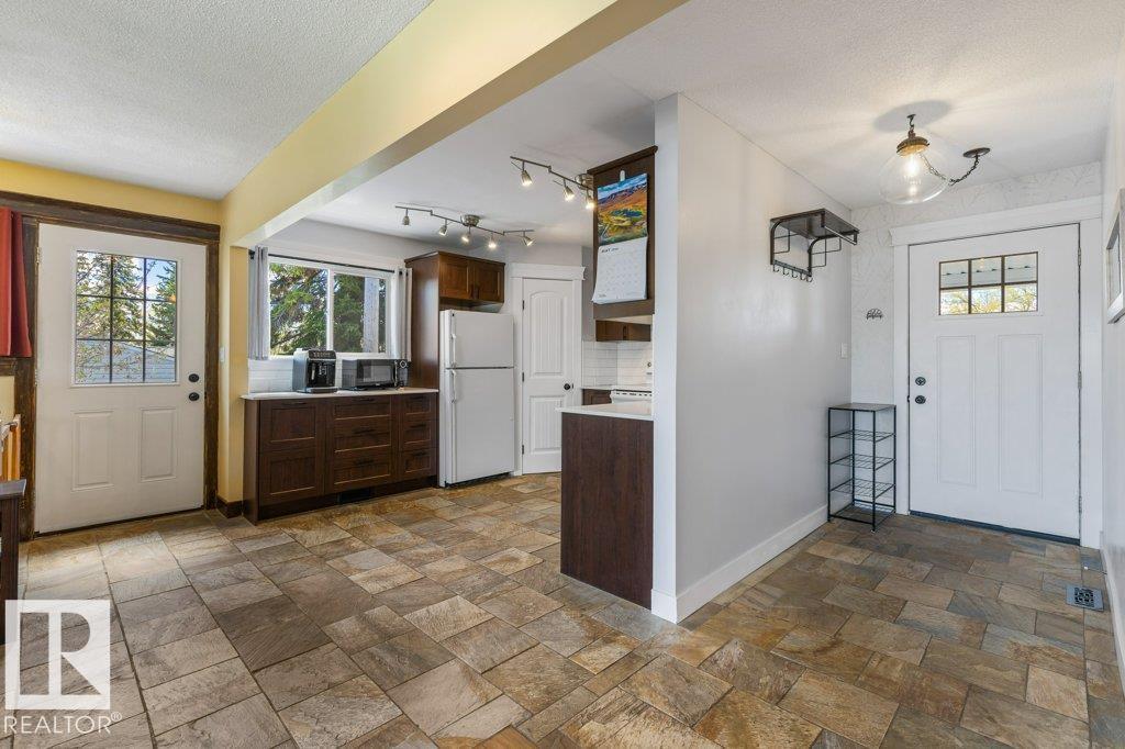 21 MILL DR — photo 7