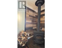 2 Hillview Street thumbnail 11