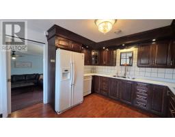 2 Hillview Street thumbnail 13