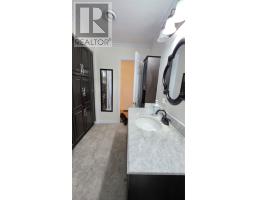 2 Hillview Street thumbnail 28