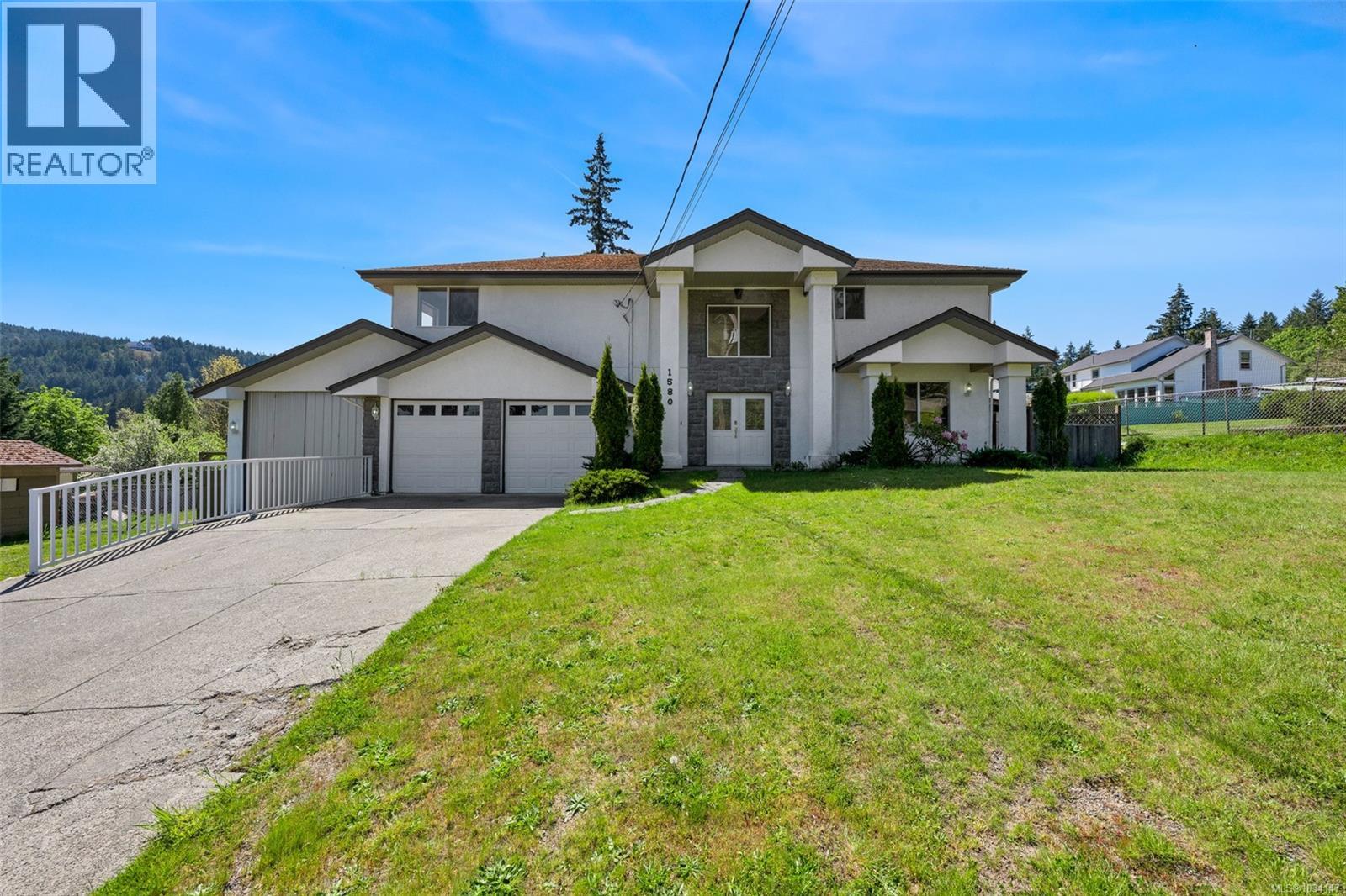 1580 Babine Rd - 1