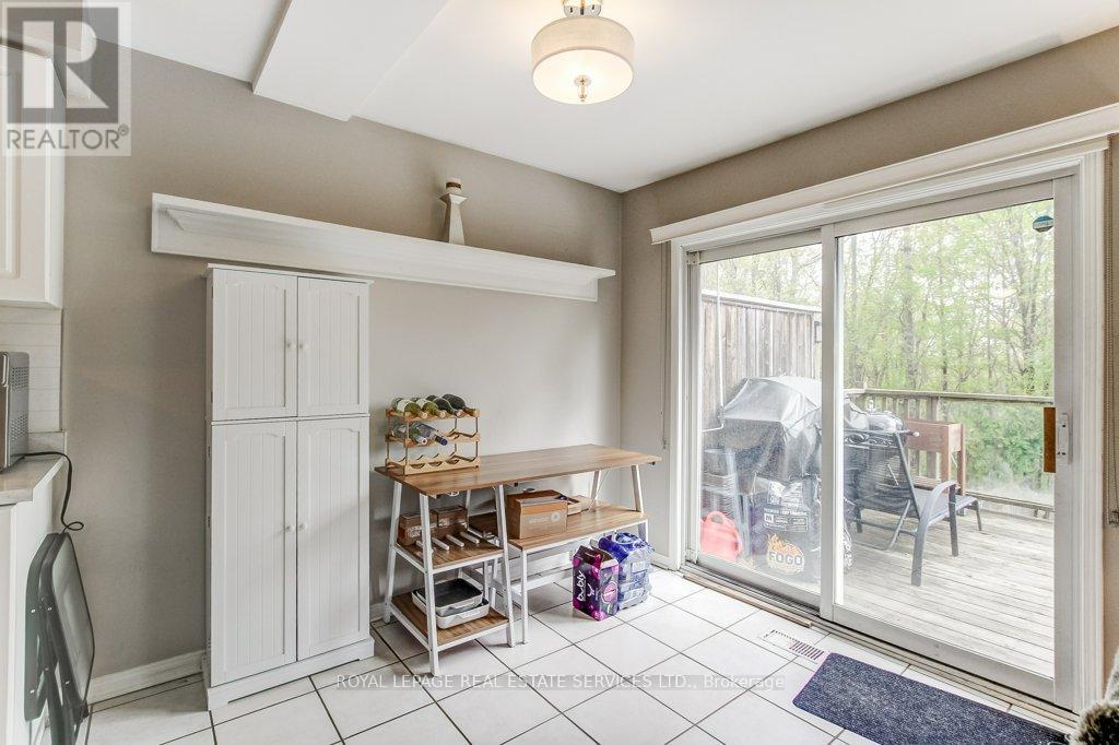 331 RAVINEVIEW WAY - 14