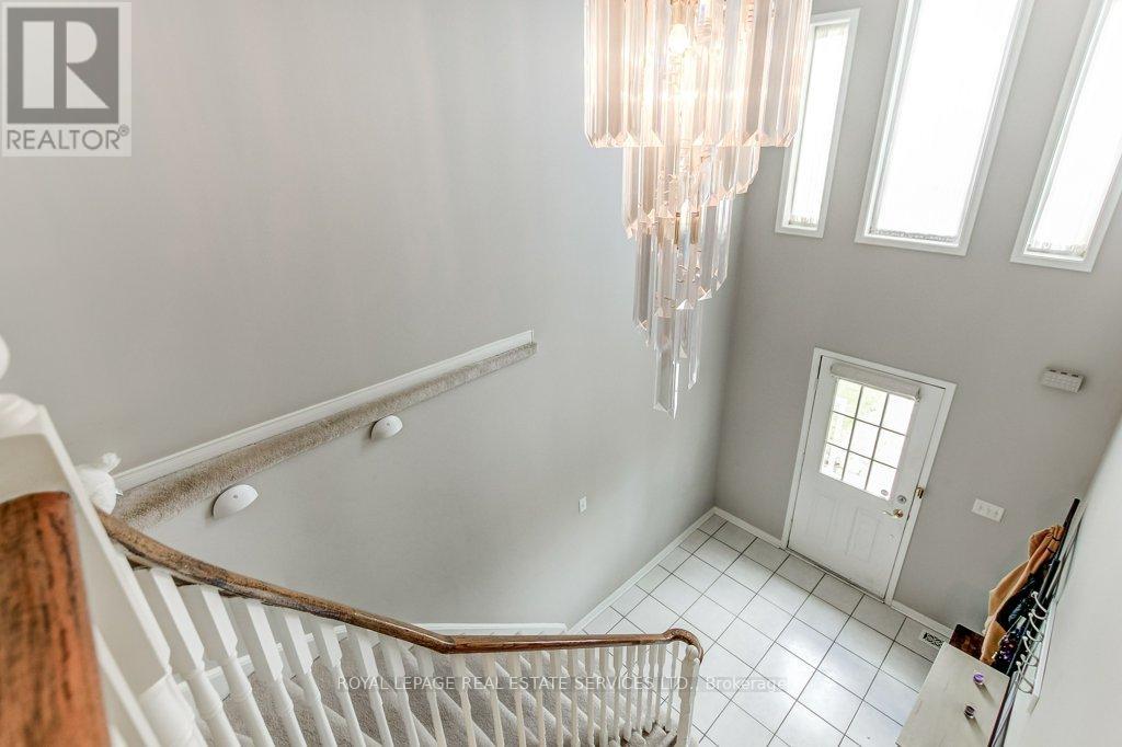 331 RAVINEVIEW WAY - 19