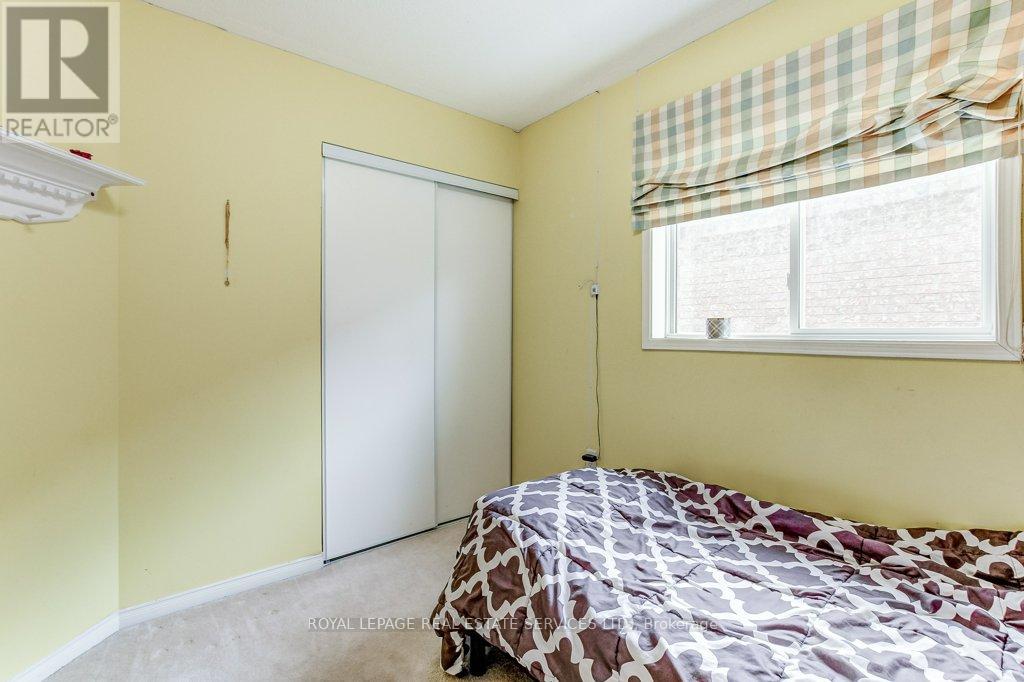 331 RAVINEVIEW WAY - 22