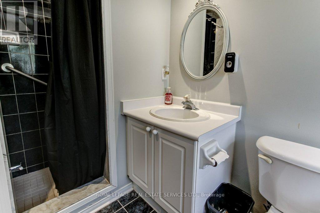 331 RAVINEVIEW WAY - 29