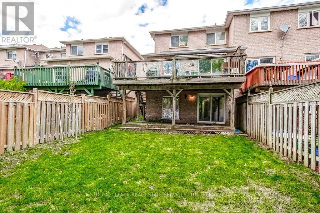 331 RAVINEVIEW WAY - 36