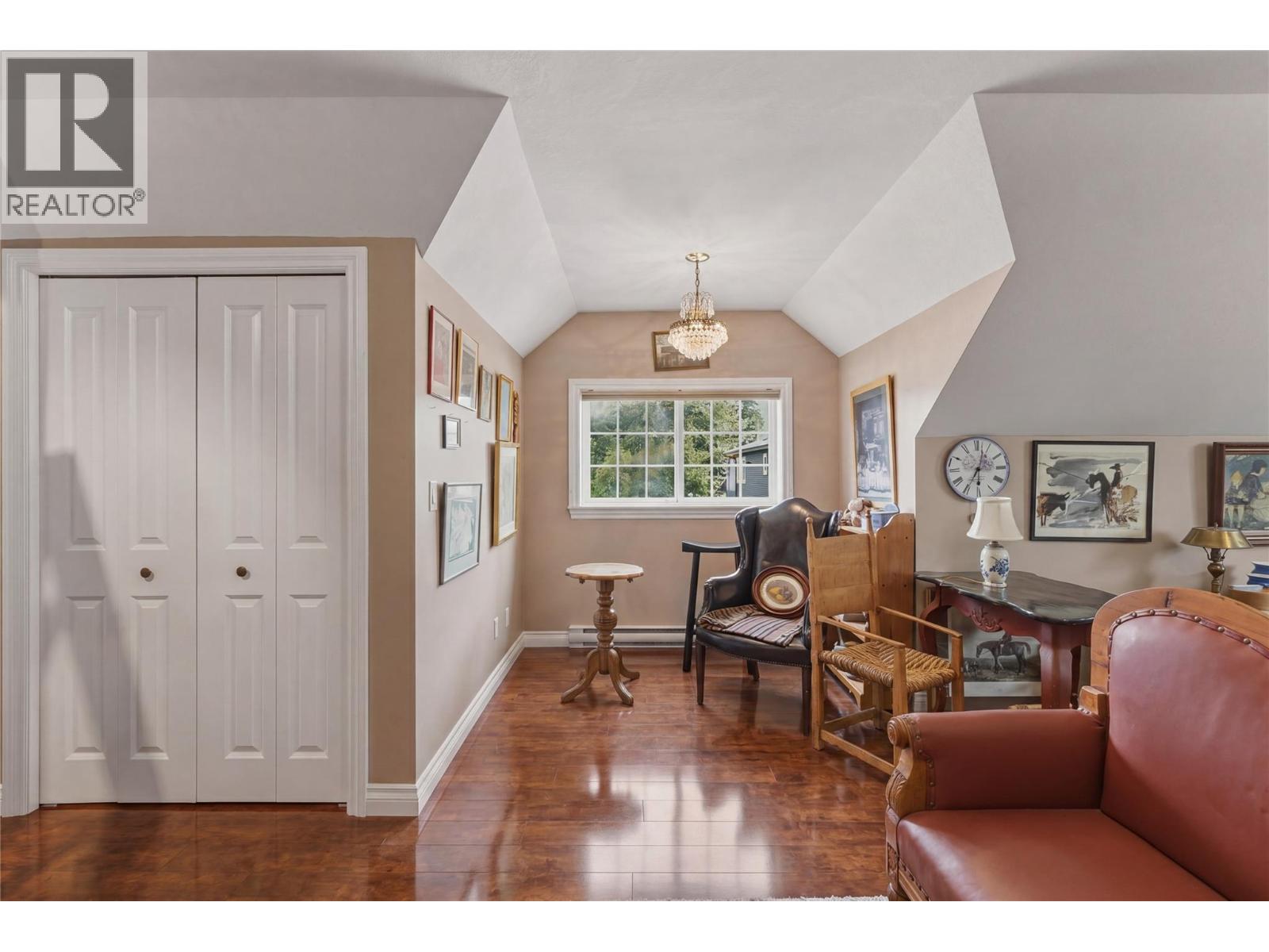 240 Grouse Avenue, Vernon