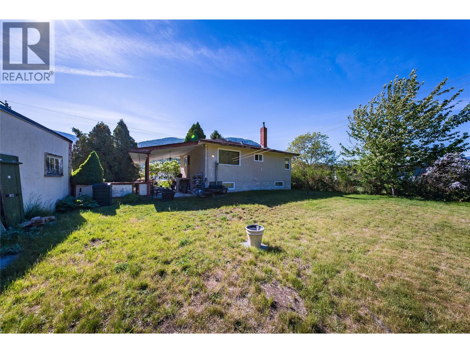 321 12Th Avenue - 32
