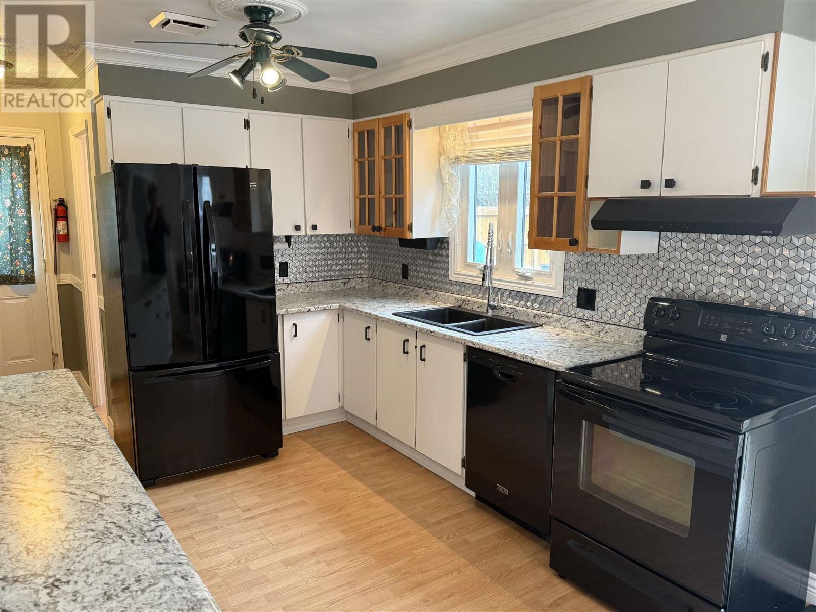 44 Hergott AVE, Elliot Lake, Ontario, P5A3A8 — Photo 9