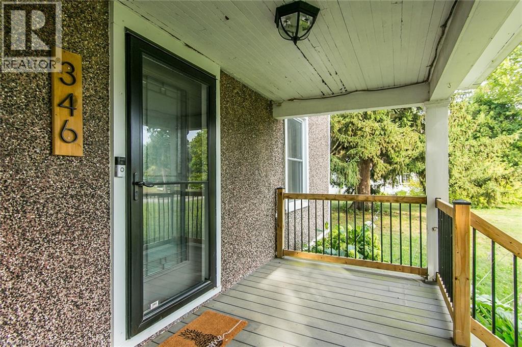 346 WELLINGTON Street - 7