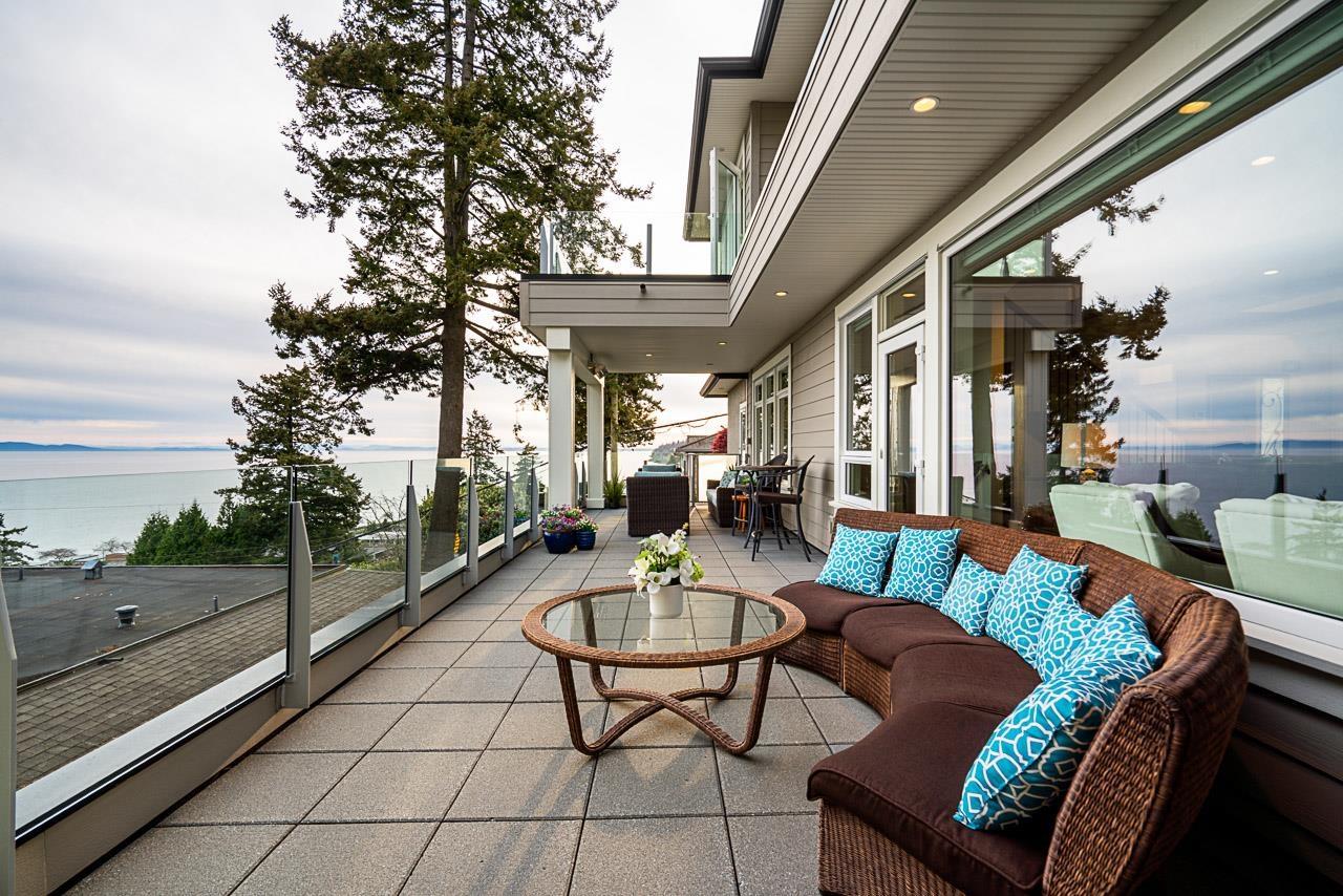1266 EVERALL STREET, White Rock
