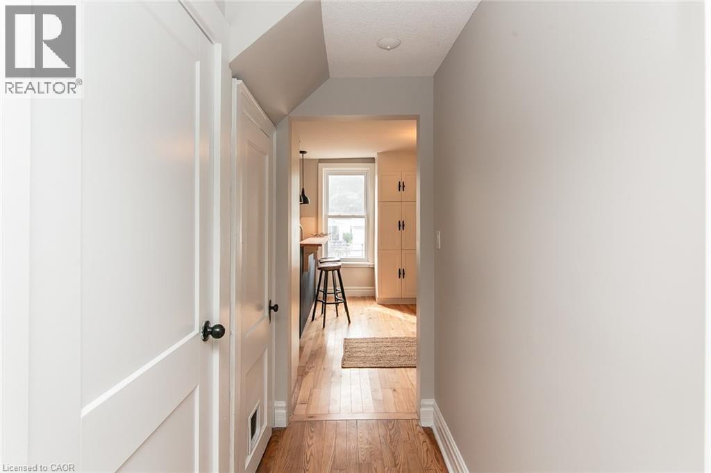 346 WELLINGTON Street - 17