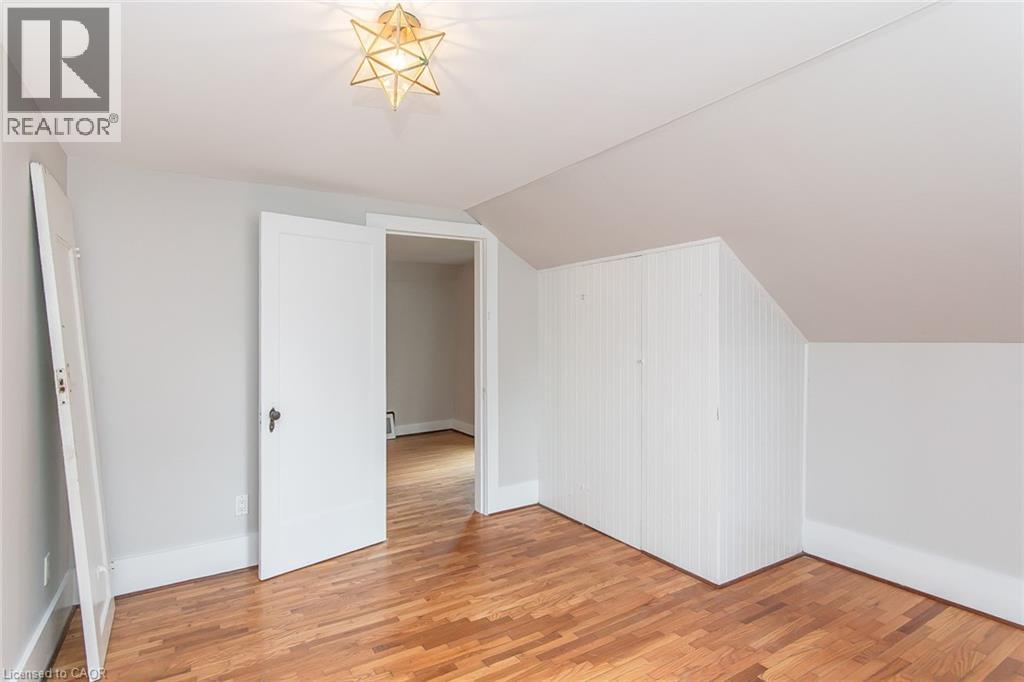 346 WELLINGTON Street - 31