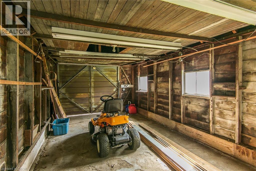 346 WELLINGTON Street - 40