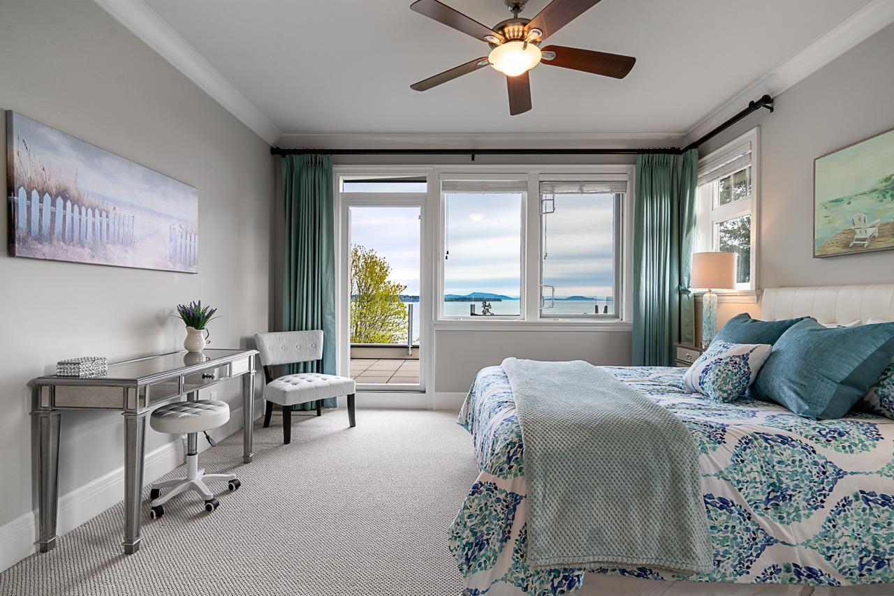 1266 EVERALL STREET, White Rock