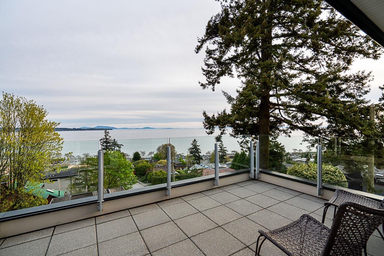 1266 EVERALL STREET, White Rock