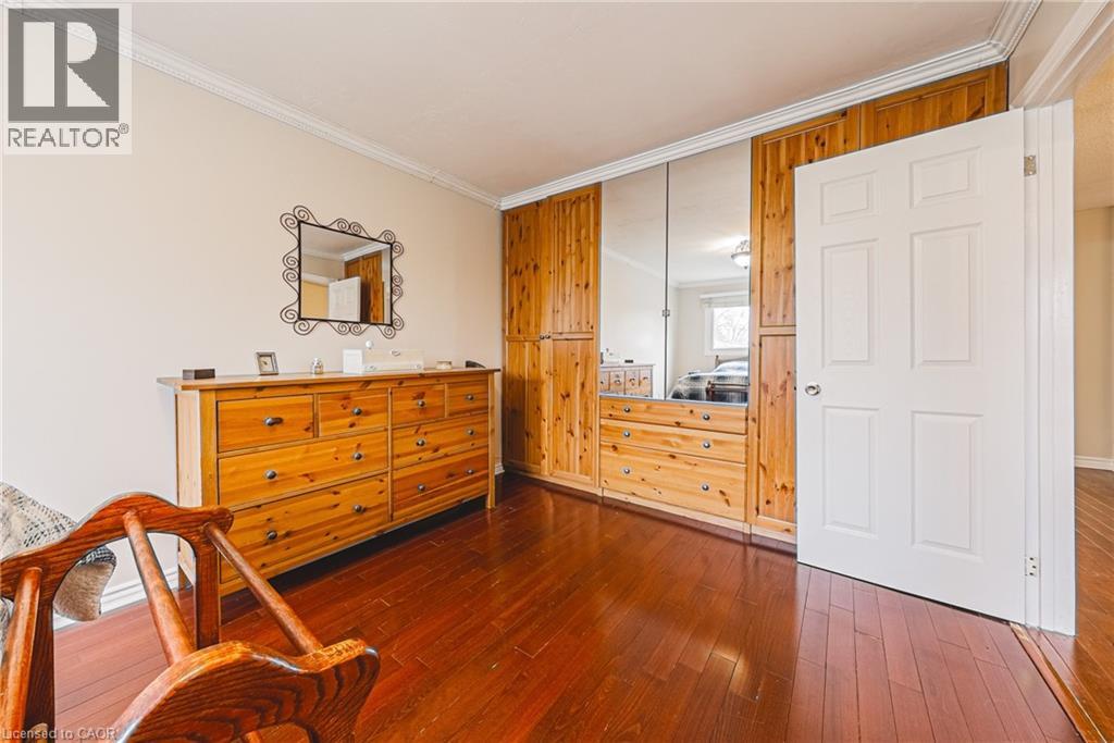#60 1576 NEWLANDS Crescent - 18