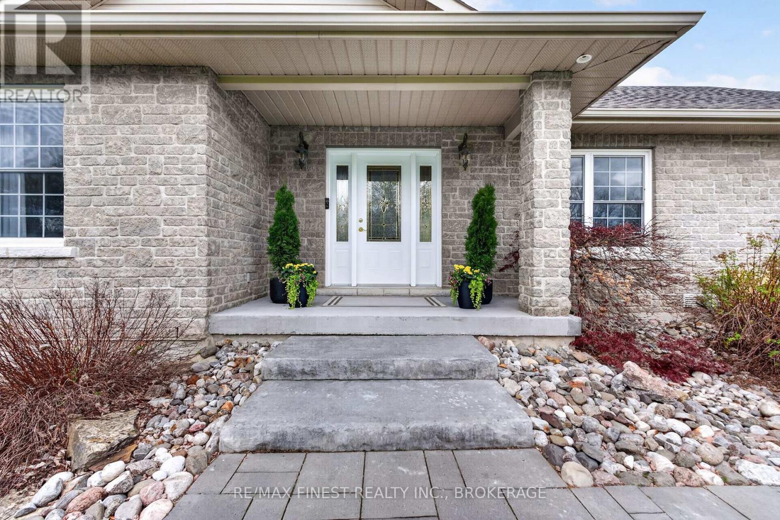 2548 SANDS ROAD - 3