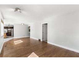 33480 Blueberry Drive, Mission, BC V2V6E7 Photo 11