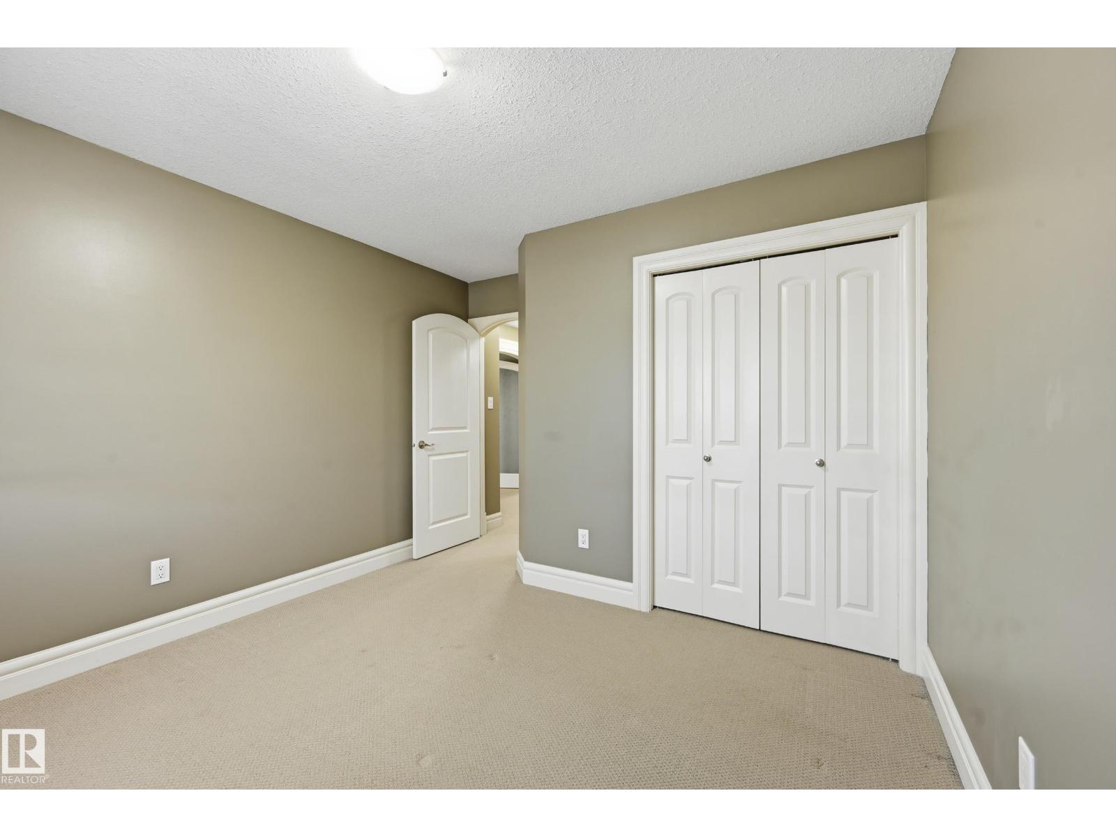 16411 43 ST NW NW, Edmonton