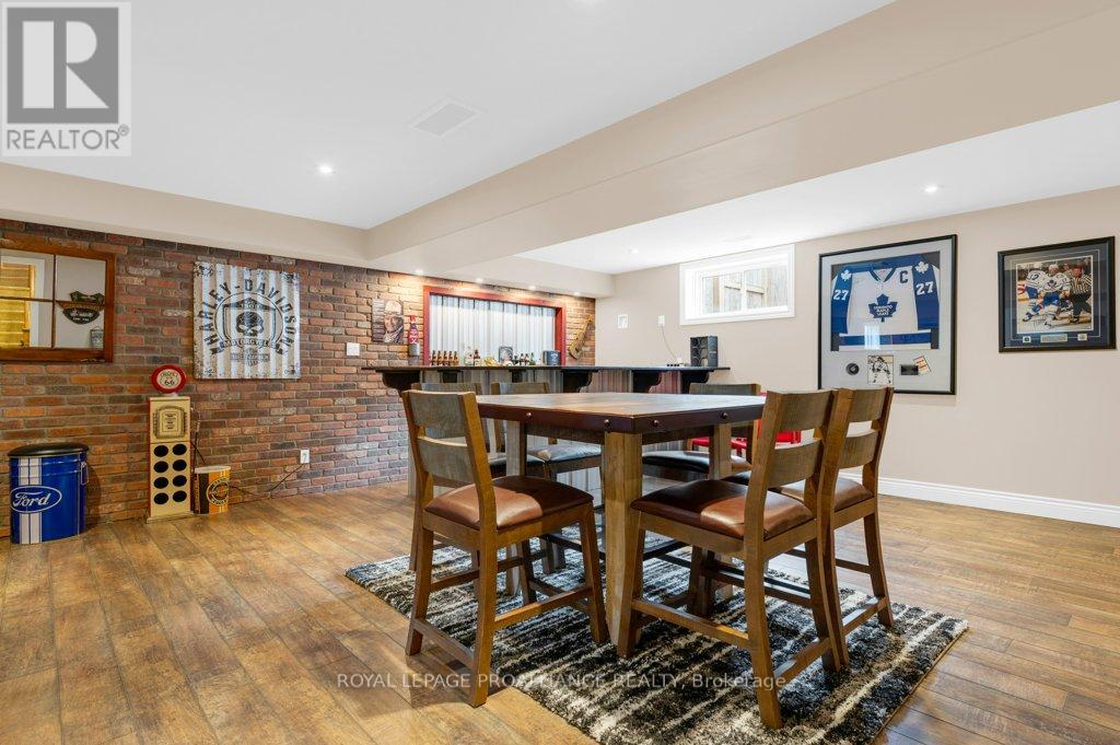 9 KIPLING DRIVE - 25