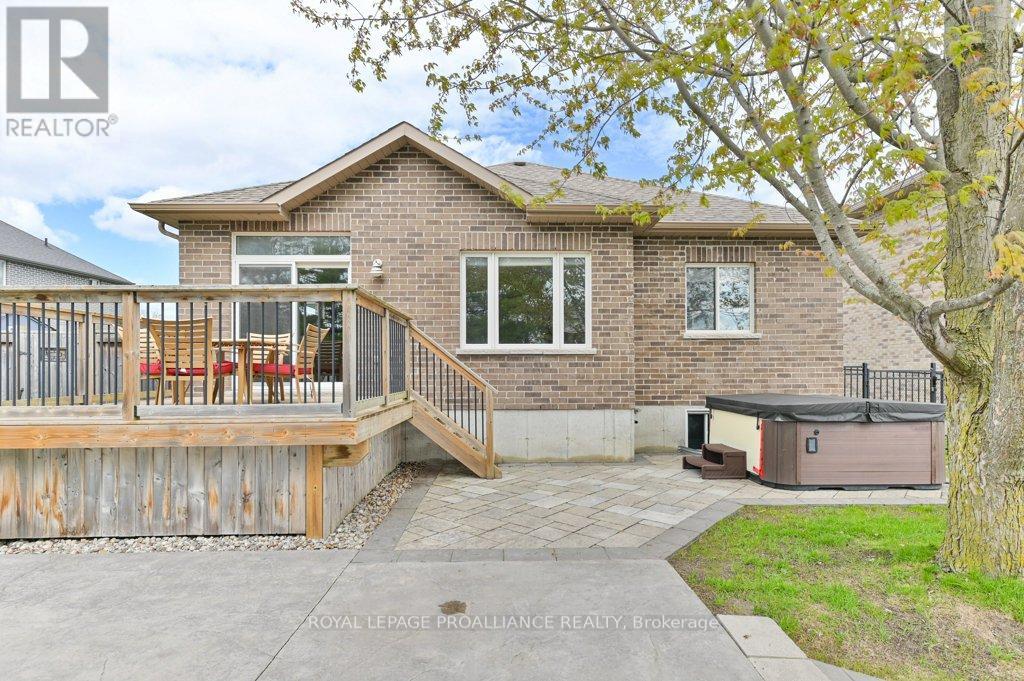 9 KIPLING DRIVE - 40