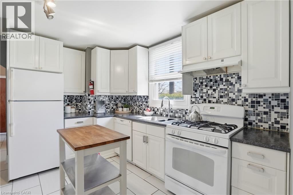 115 EMPRESS Avenue - 9