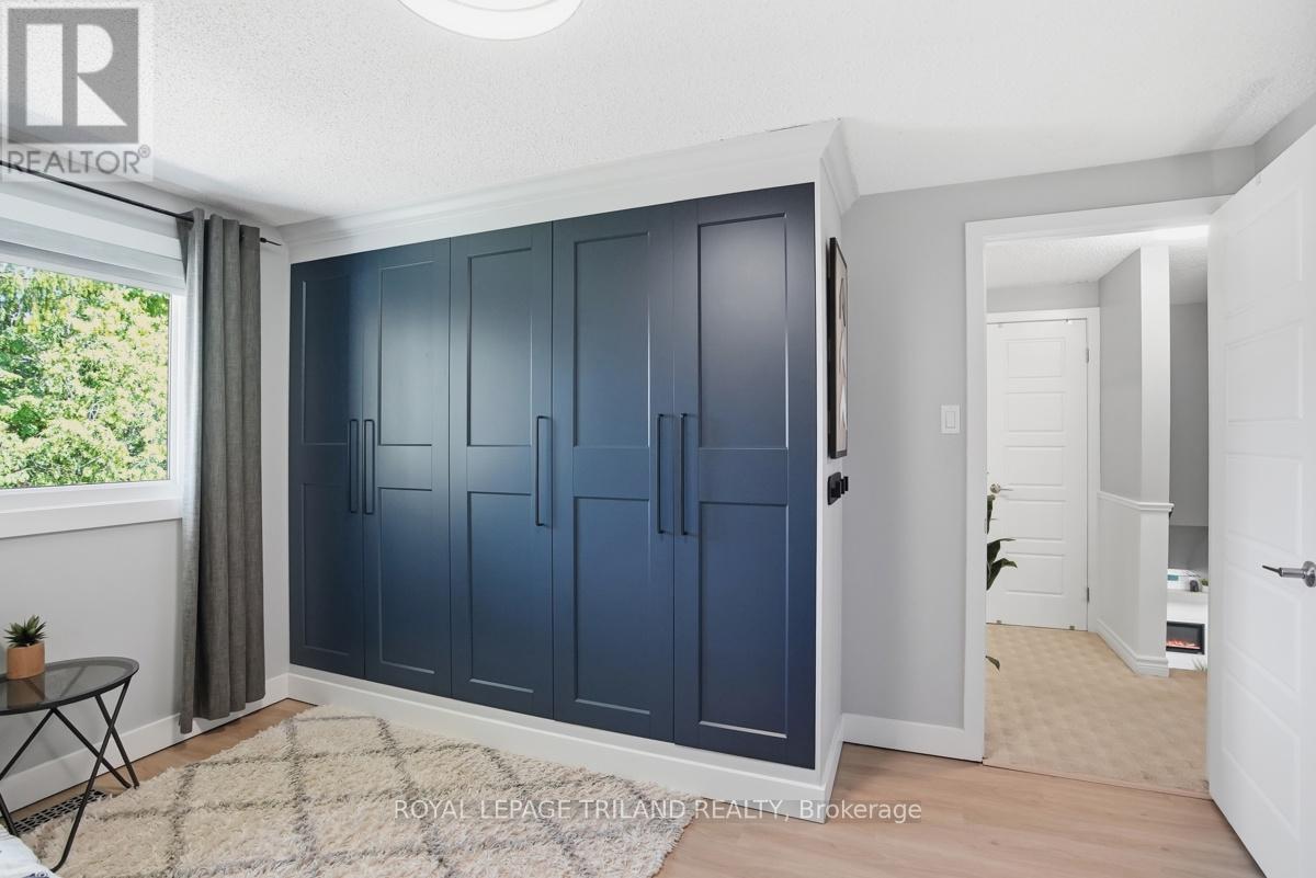 255 HIGHVIEW CRESCENT - 27