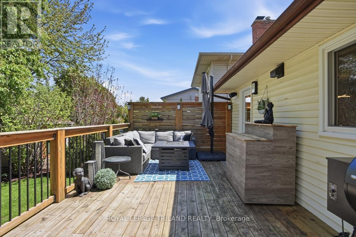 255 HIGHVIEW CRESCENT - 35