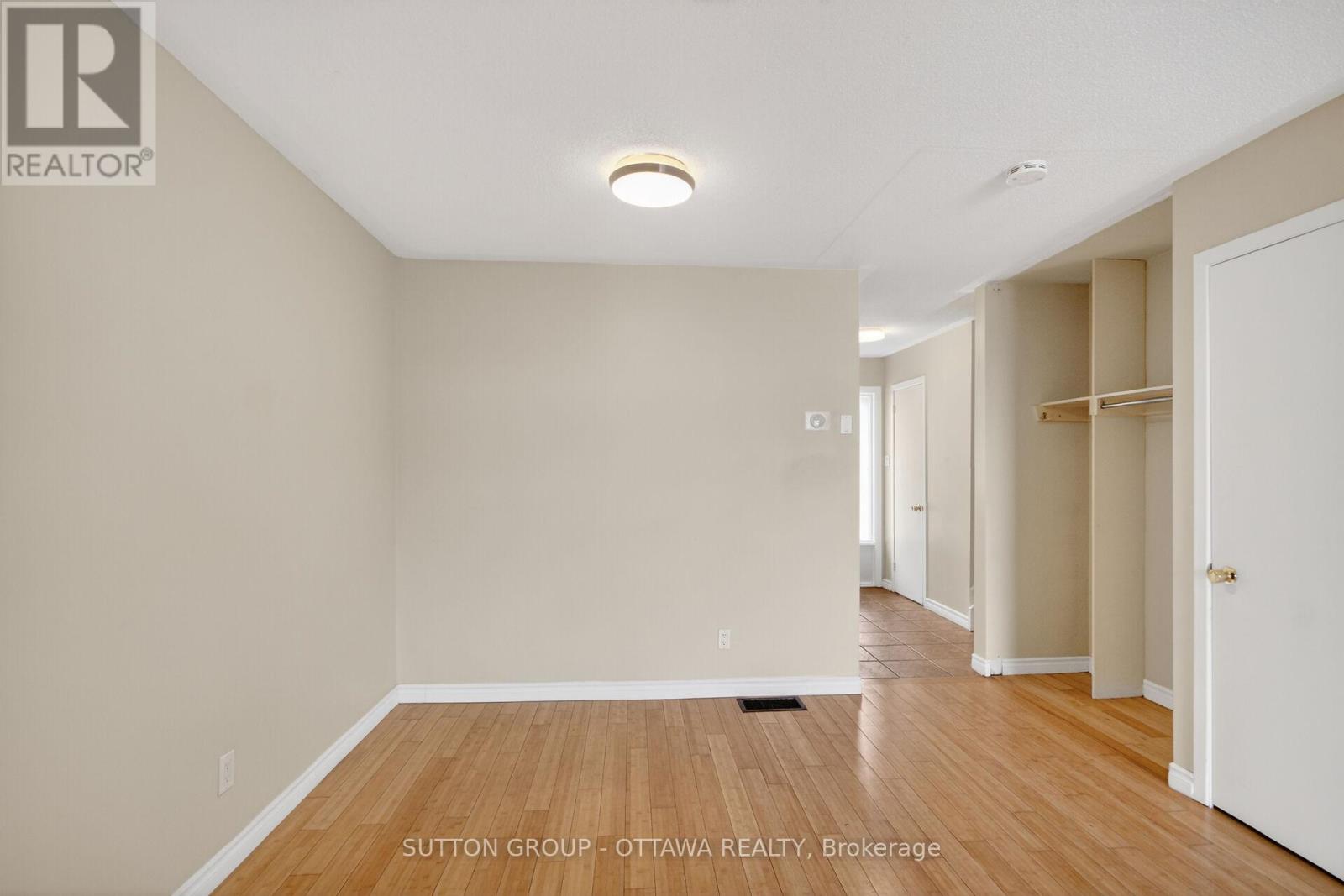 #79 35D WOODVALE GREEN - 18