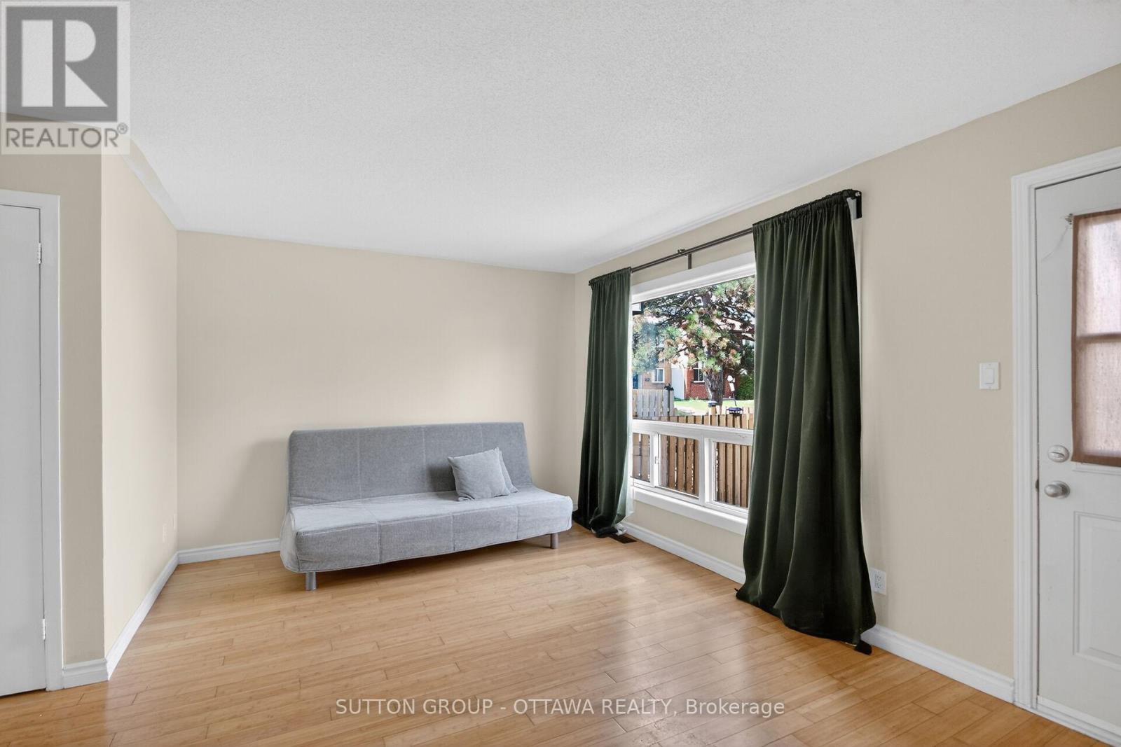 #79 35D WOODVALE GREEN - 21