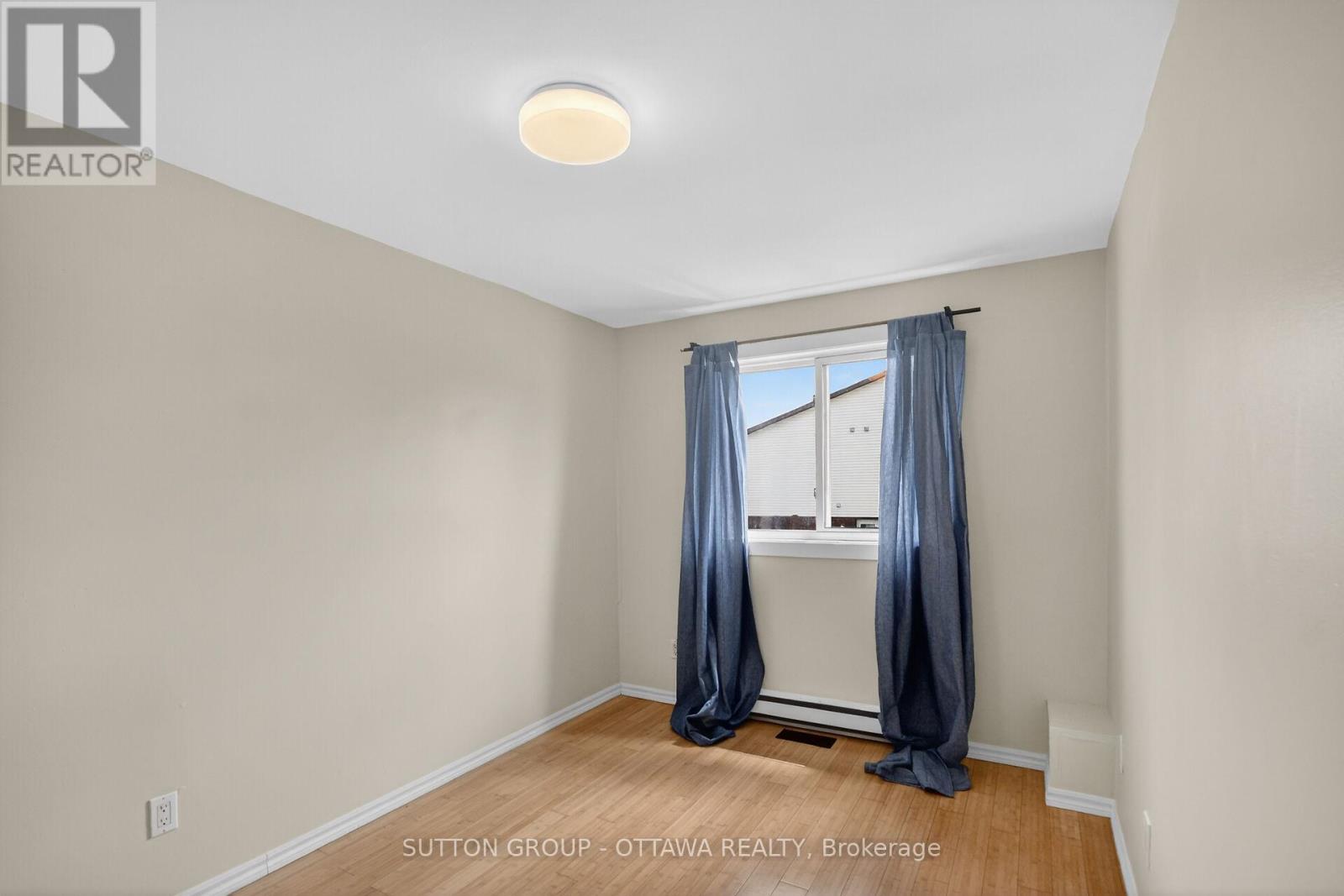 #79 35D WOODVALE GREEN - 34