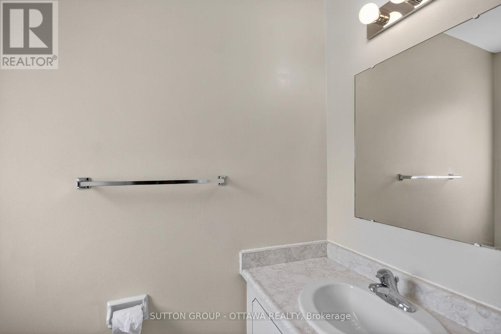 #79 35D WOODVALE GREEN - 7