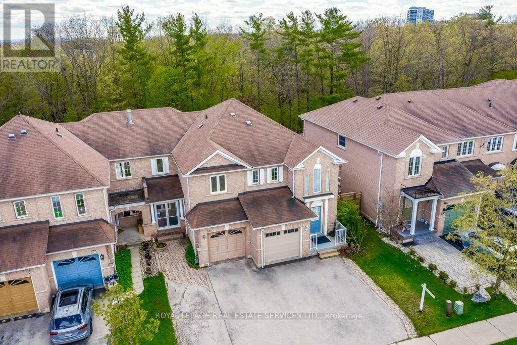 331 RAVINEVIEW WAY - 48