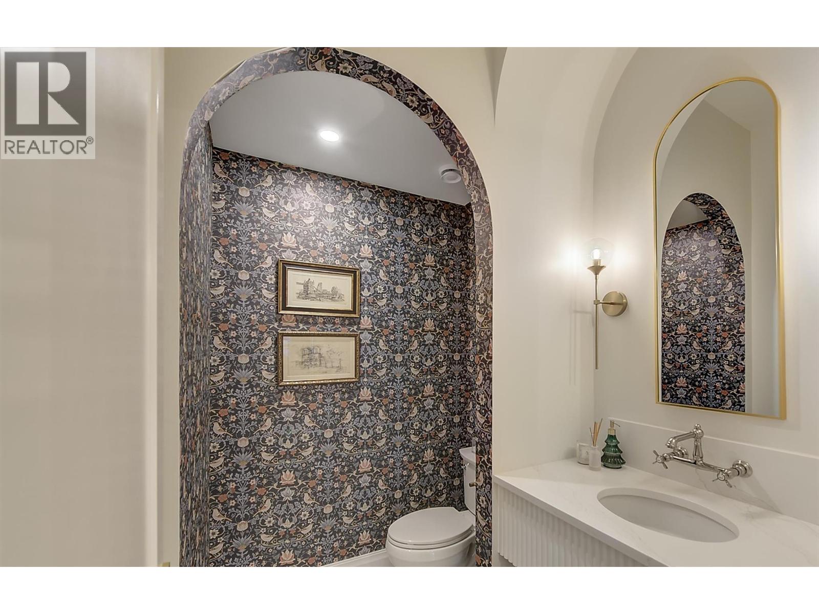 622 Trumpeter Road - 34